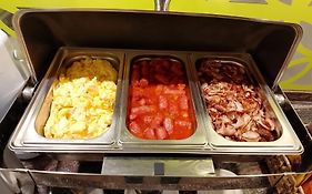 Downtown Santana Hotel